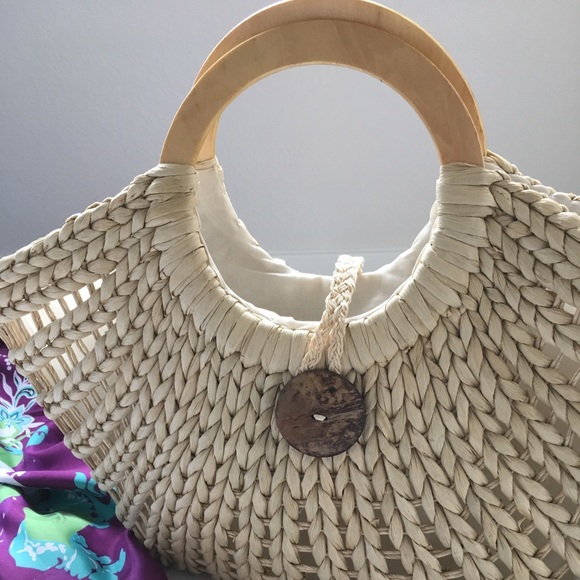 Half Moon Straw Handbag - Wooden Button & Handles - Picture 2 of 6